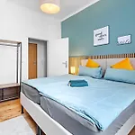 Moderne Bis Zu 6 Personen - Central- Free Parking - 3 Bedrooms - Netflix - Smart Essen