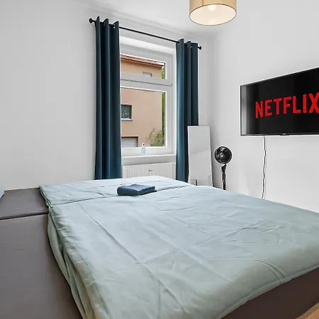 Moderne Bis Zu 6 Personen - Central- Free Parking - 3 Bedrooms - Netflix - Smart Apartment Essen