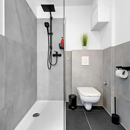 Moderne Bis Zu 6 Personen - Central- Free Parking - 3 Bedrooms - Netflix - Smart *