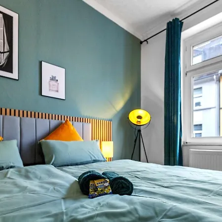 Moderne Bis Zu 6 Personen - Central- Free Parking - 3 Bedrooms - Netflix - Smart