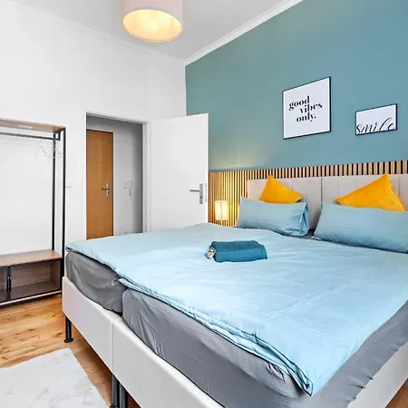 Moderne Bis Zu 6 Personen - Central- Free Parking - 3 Bedrooms - Netflix - Smart Essen