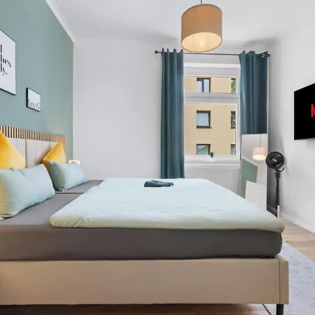 Moderne Bis Zu 6 Personen - Central- Free Parking - 3 Bedrooms - Netflix - Smart Apartment *