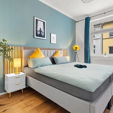 Moderne Bis Zu 6 Personen - Central- Free Parking - 3 Bedrooms - Netflix - Smart Έσσεν