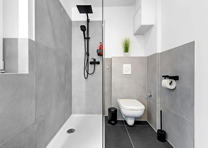 Moderne Bis Zu 6 Personen - Central- Free Parking - 3 Bedrooms - Netflix - Smart *