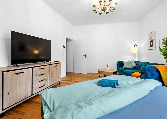 Moderne Bis Zu 6 Personen - Central- Free Parking - 3 Bedrooms - Netflix - Smart