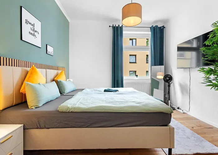 Moderne Bis Zu 6 Personen - Central- Free Parking - 3 Bedrooms - Netflix - Smart Apartament Essen