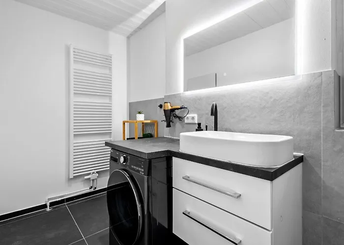 Διαμέρισμα Moderne Bis Zu 6 Personen - Central- Free Parking - 3 Bedrooms - Netflix - Smart