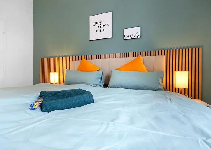 Moderne Bis Zu 6 Personen - Central- Free Parking - 3 Bedrooms - Netflix - Smart